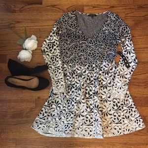 ❗️SOLD❗️Black & White Dress